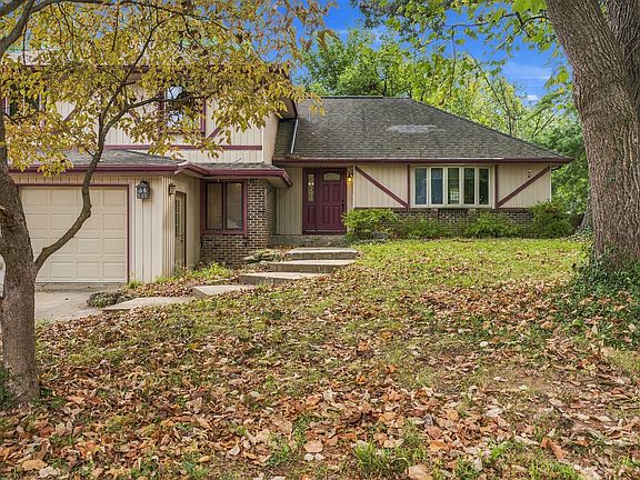 5th image of 2924 S Chambery Avenue
