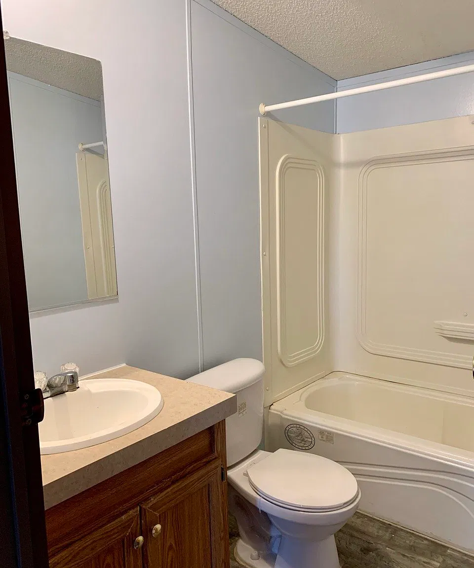 3 bed, 924 sqft, $1,725 — Photo 4