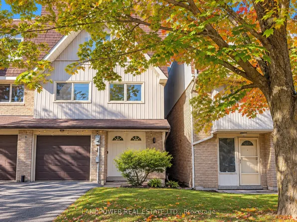 106 Poplar Cres, Aurora, ON L4G 3L3