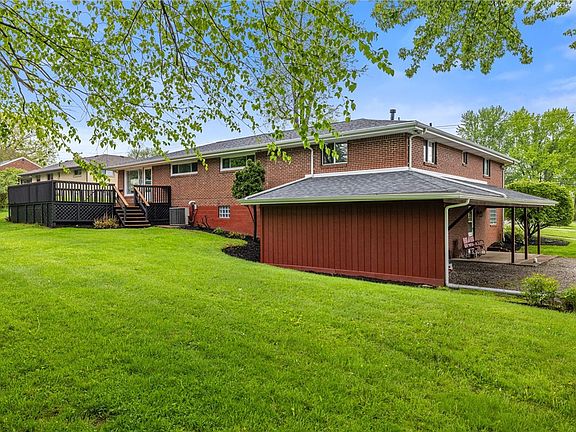 5th image of 2052 Hulton Rd