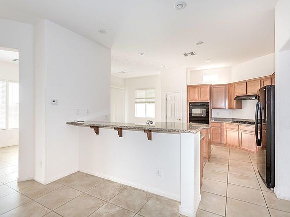 5th image of 10280 Hawks Wing St