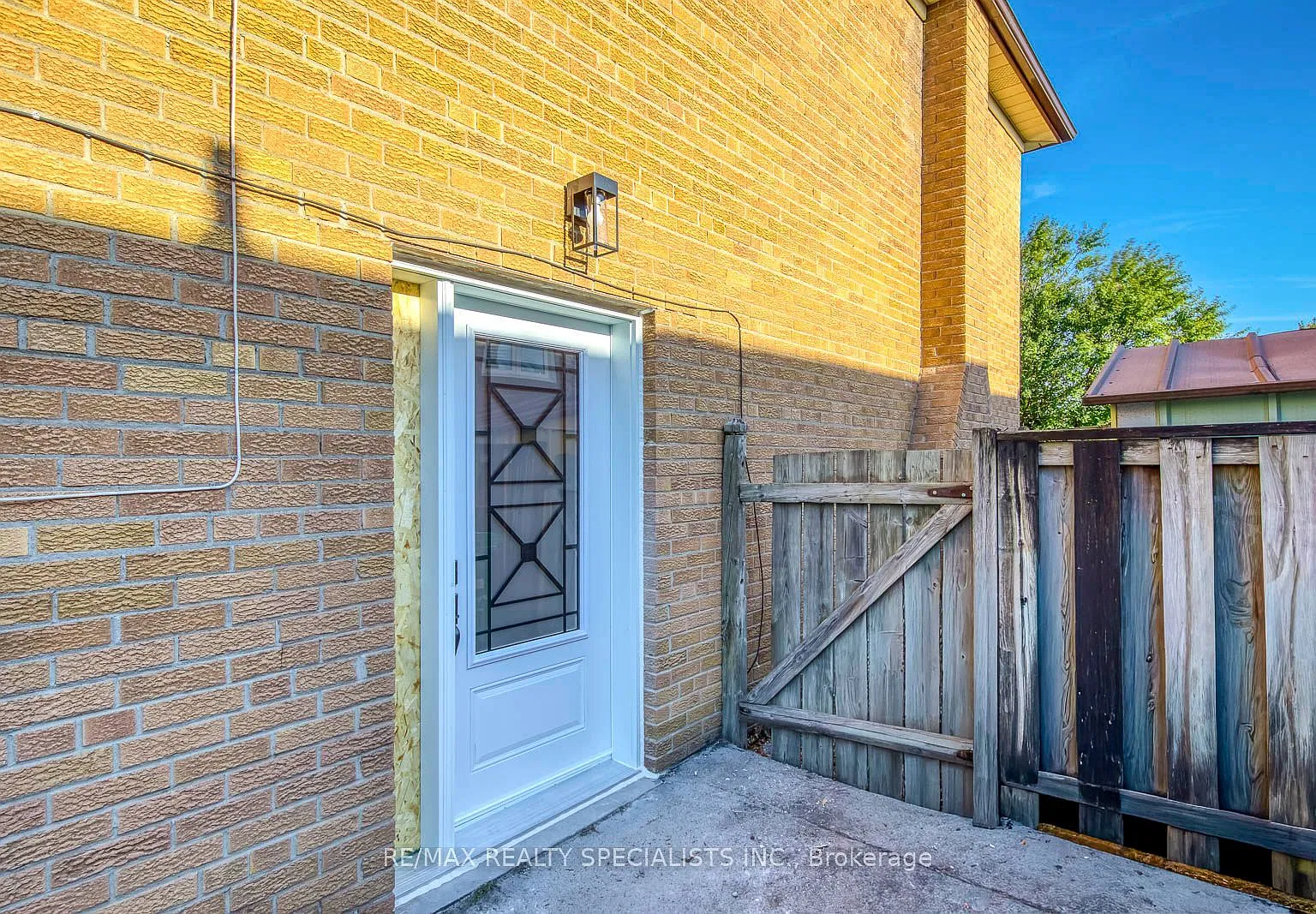 3 bed, $2,150 — Photo 3