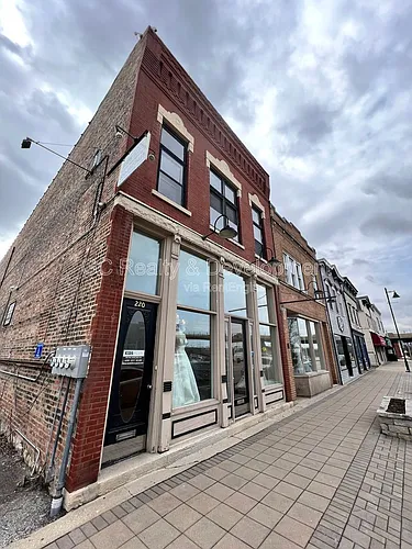 220 Main St #2R Photo 1 220 Main St #2R Photo 1