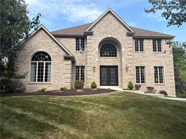 342 Steeplechase Dr, Cranberry Township, PA 16066