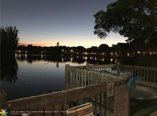 3650 Inverrary Dr APT 1C, Lauderhill, FL 33319