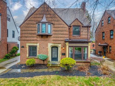 2576 Fenwick Rd, University Heights, OH, 44118
