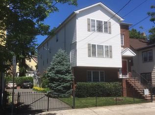 247 S 7th St #3, Newark, NJ 07103