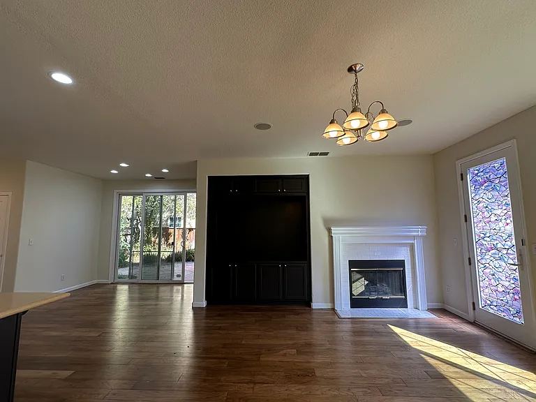 322 S Central Pkwy — Photo 13