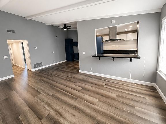 5th image of 5333 Primrose Dr APT 38B