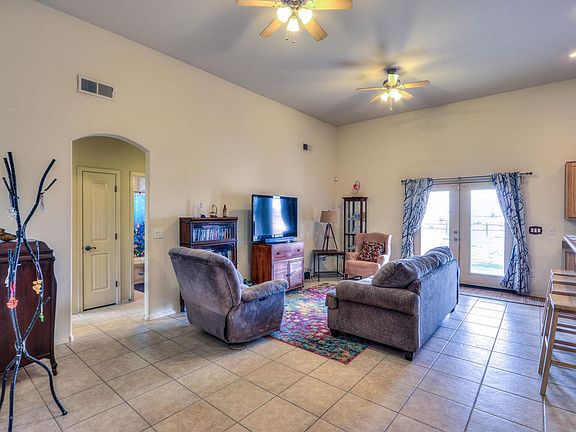 3rd image of 4161 E Appaloosa Dr