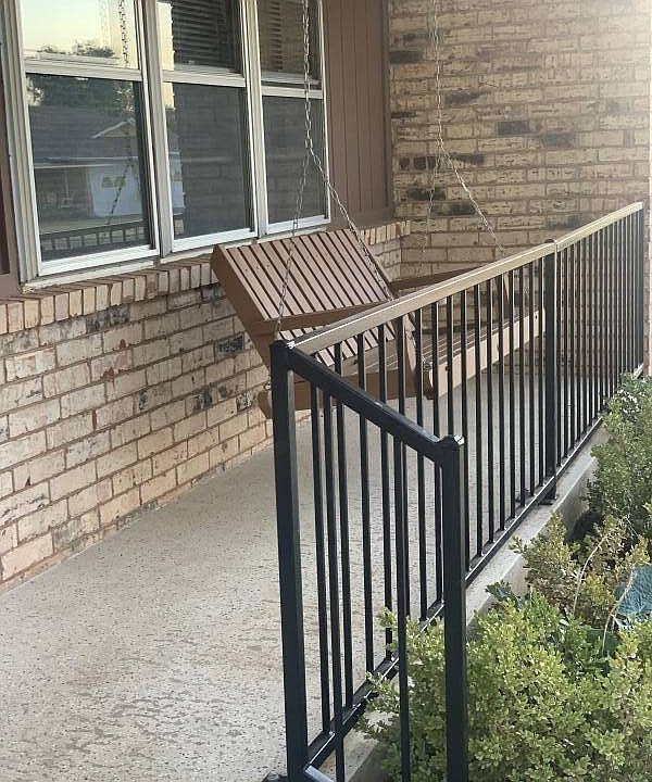 1st image of 3319 Highland Dr