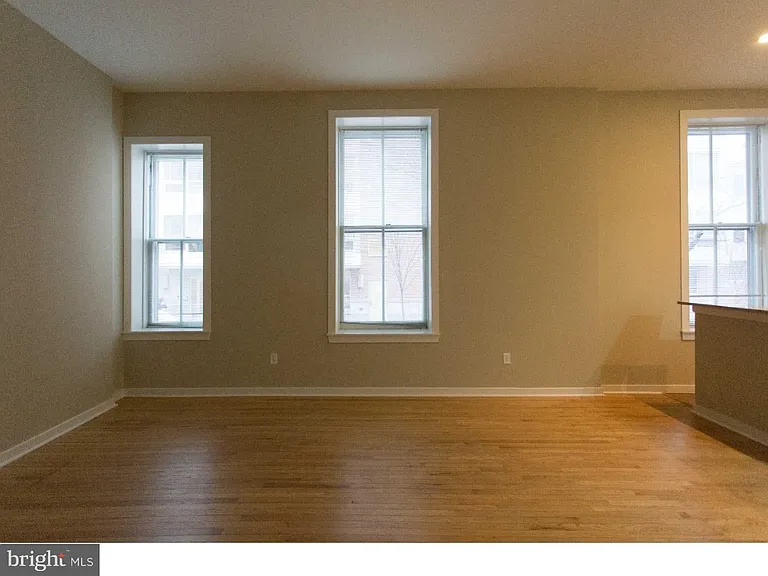 1100 Spruce St #2R — Photo 8