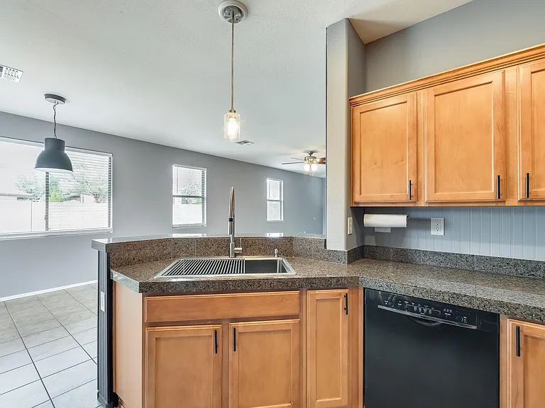 39534 N Bent Creek Ct — Photo 14