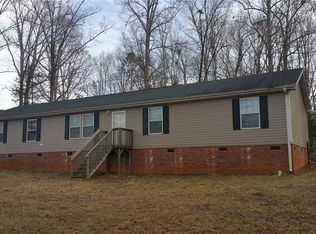 7828 Jugtown Rd, Seagrove, NC 27341