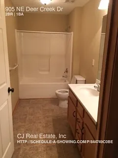 905 NE Deer Creek Dr — Photo 6