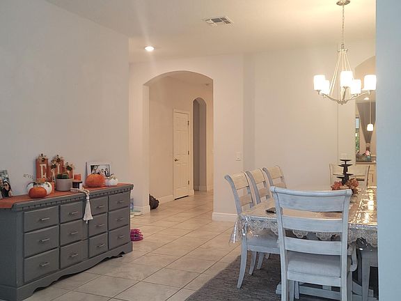 4th image of 3284 Palatka St