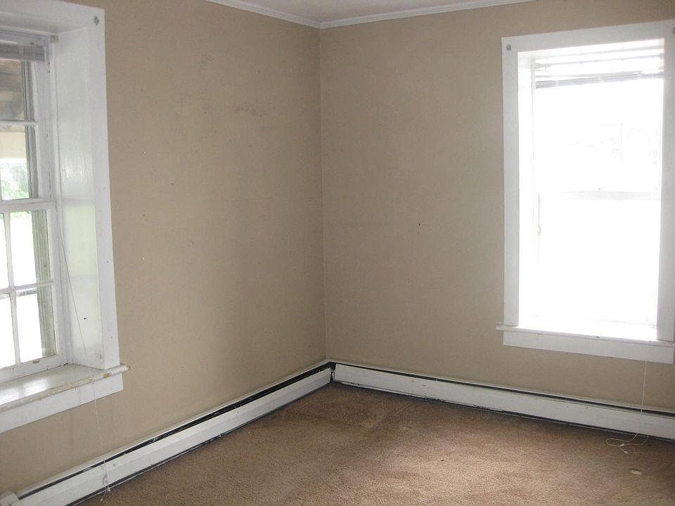 2nd image of 1 Mellenville Sq #2
