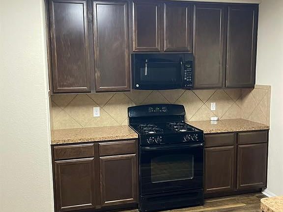 3rd image of 14855 Live Oak Green Ct