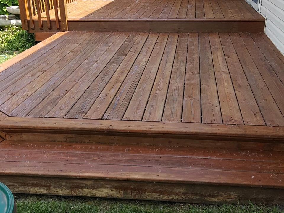 Large back deck with storage boxes or seats built in