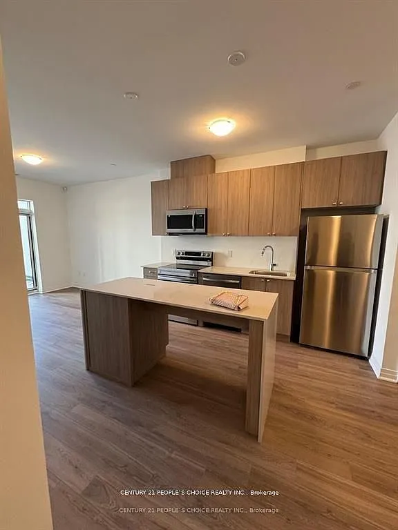 490 Gordon Krantz Ave — Photo 4