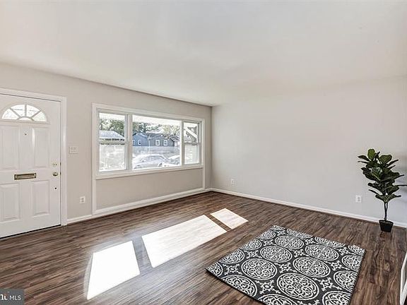 2nd image of 13214 Superior St