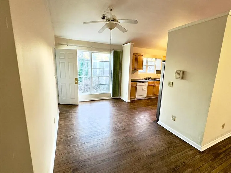 2020 Driftwood Cir — Photo 6