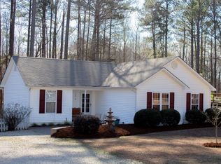 165 Stockbridge Dr, Selma, NC 27576
