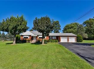 144 Grouse Dr, Bath, PA 18014