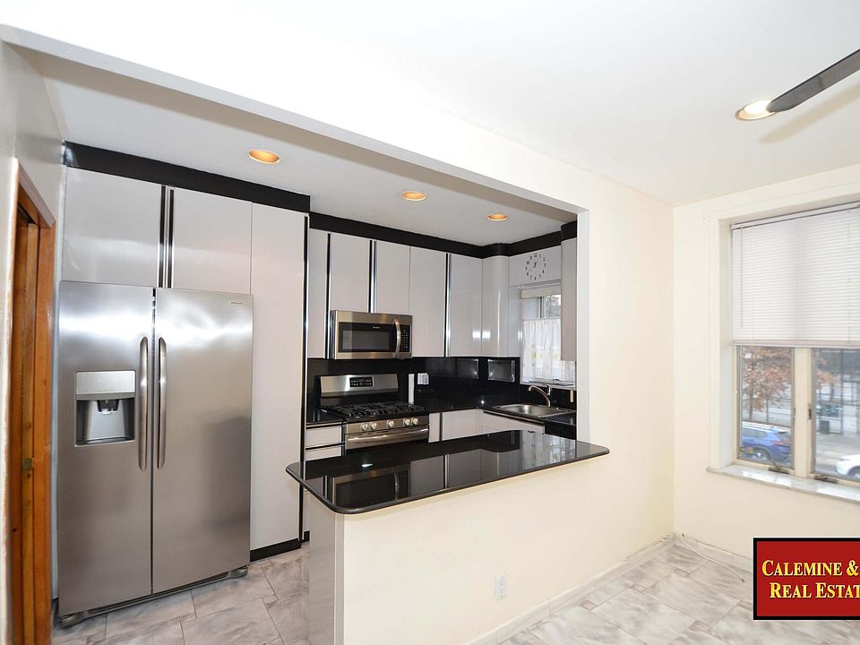 1st image of 2901 Avenue Z Floor 2