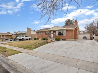 3721 W El Glen Ave, West Valley City, UT 84120