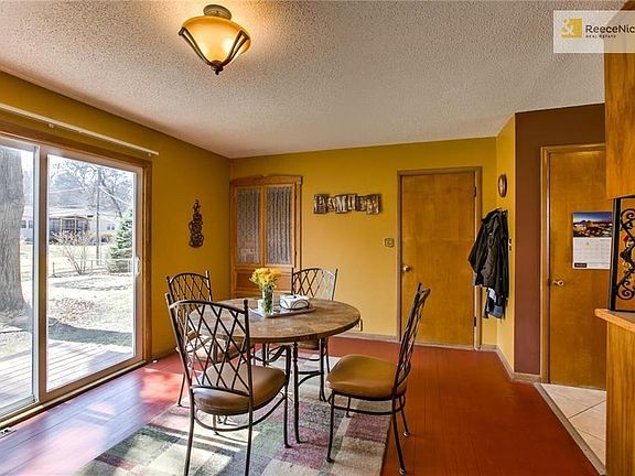 HUGE breakfast/dining area is full of light and overlooks the backyard.