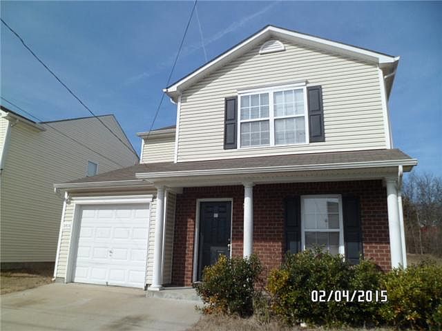 1st image of 2810 Creekbend Dr