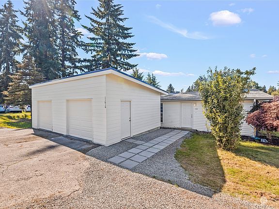 2nd image of 11616 80th Avenue E