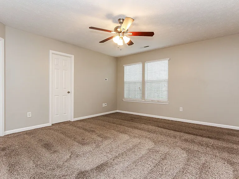 10555 Wintergreen Way — Photo 8