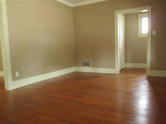 3rd image of 2836 163rd Pl