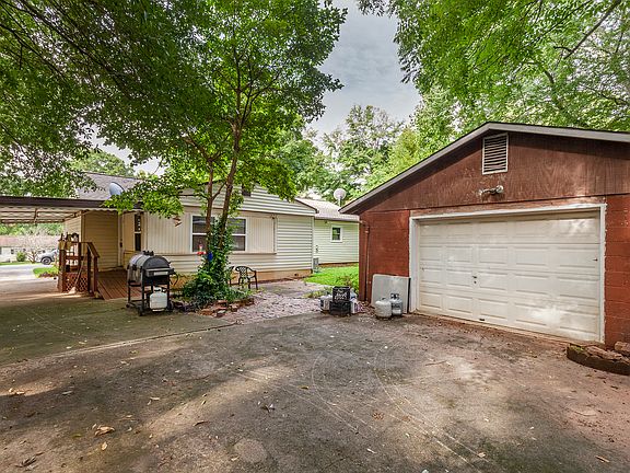 4th image of 34 Olive Cir SW