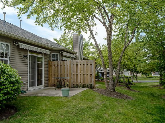 5th image of 226 Enfield Ln
