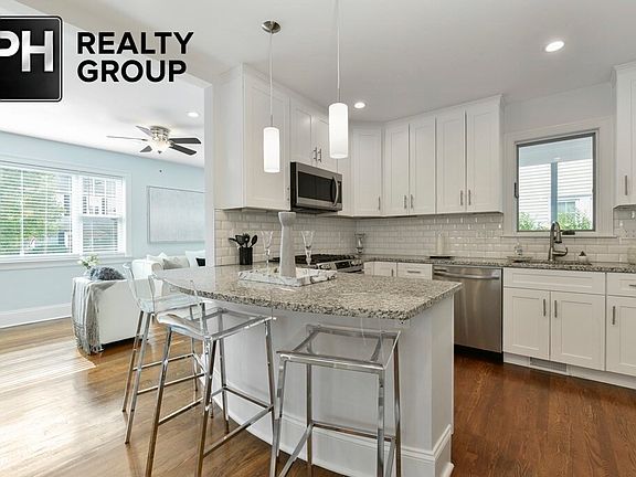 4th image of 92 Fitchburg St #1