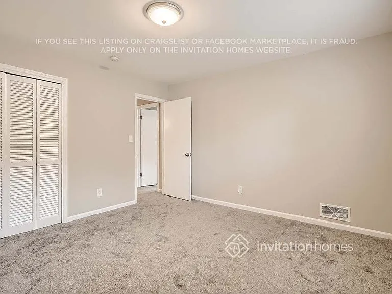 2360 Sandgate Rd — Photo 11