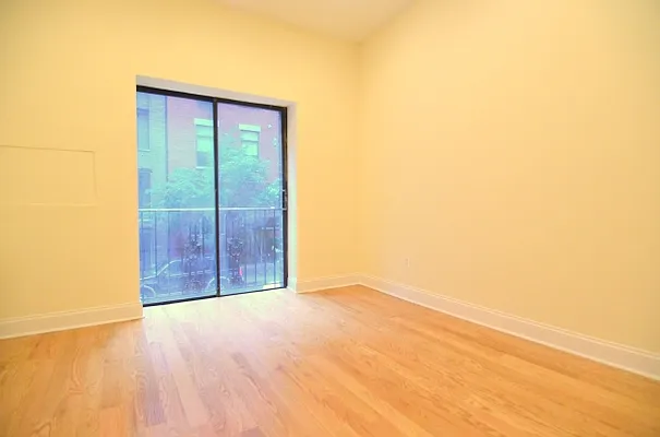 Rented by MNS | media 32