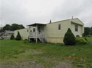 645 Lone Pine Rd, Washington, PA 15301