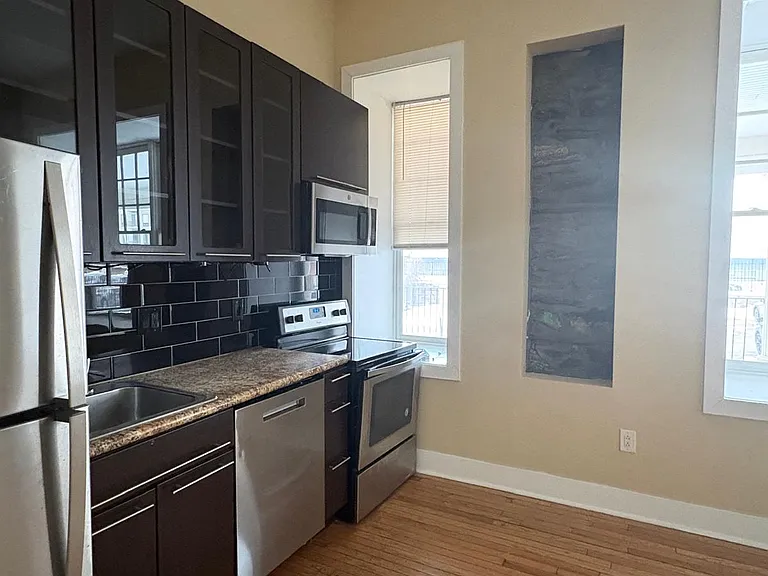 330 Cecil B. Moore Ave — Photo 28