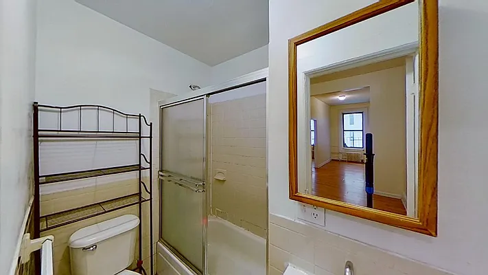 Rented by Bond New York | media 10