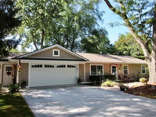 16 Cullens Run, Pittsford, NY 14534