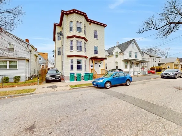 46 Grove St Floor 3, Lynn, MA 01905