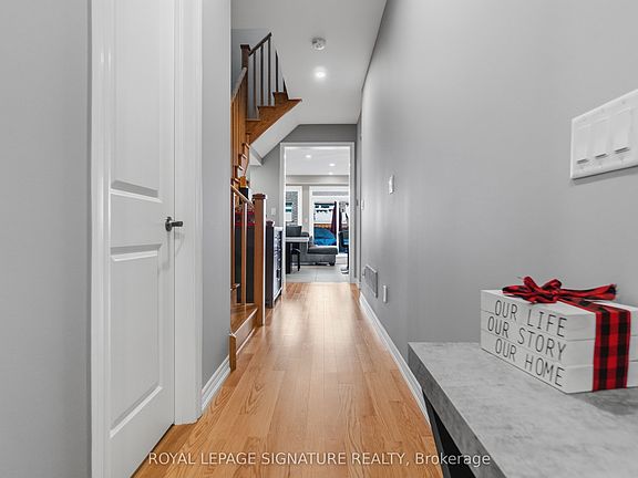 5th image of 8 Angelfish Rd