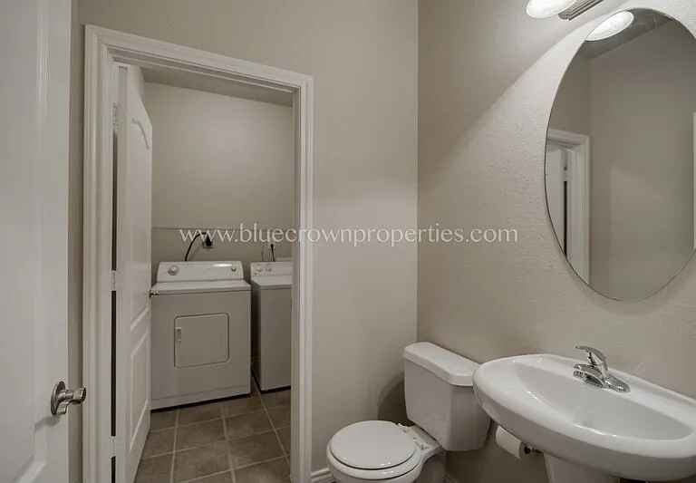 706 Parkplace Rdg — Photo 7