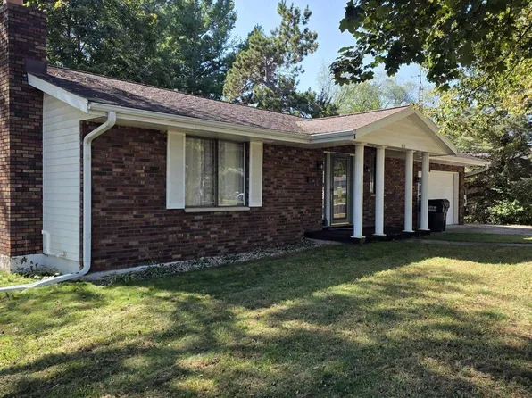 108 West Slifer Street, Portage, WI 53901