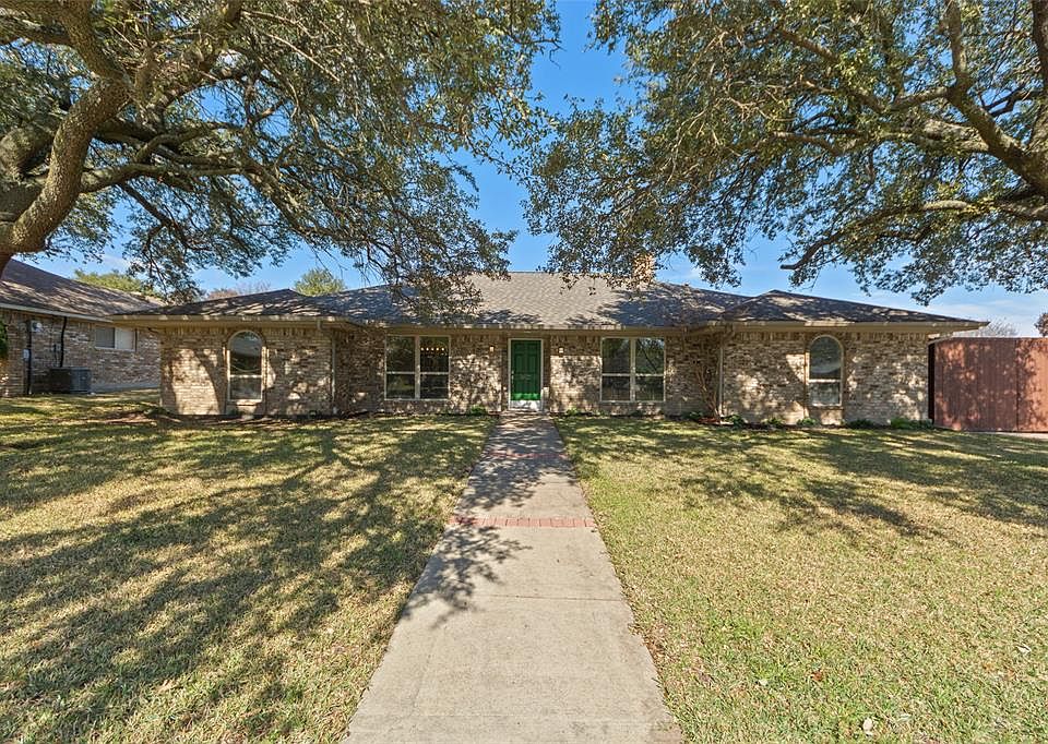 1st image of 3401 Bonniebrook Dr
