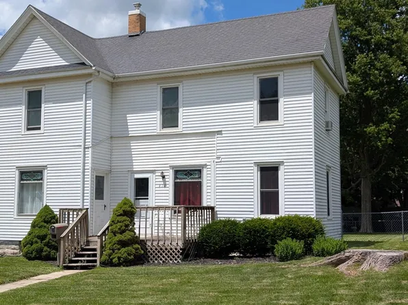 410 W Dixon St, Polo, IL 61064